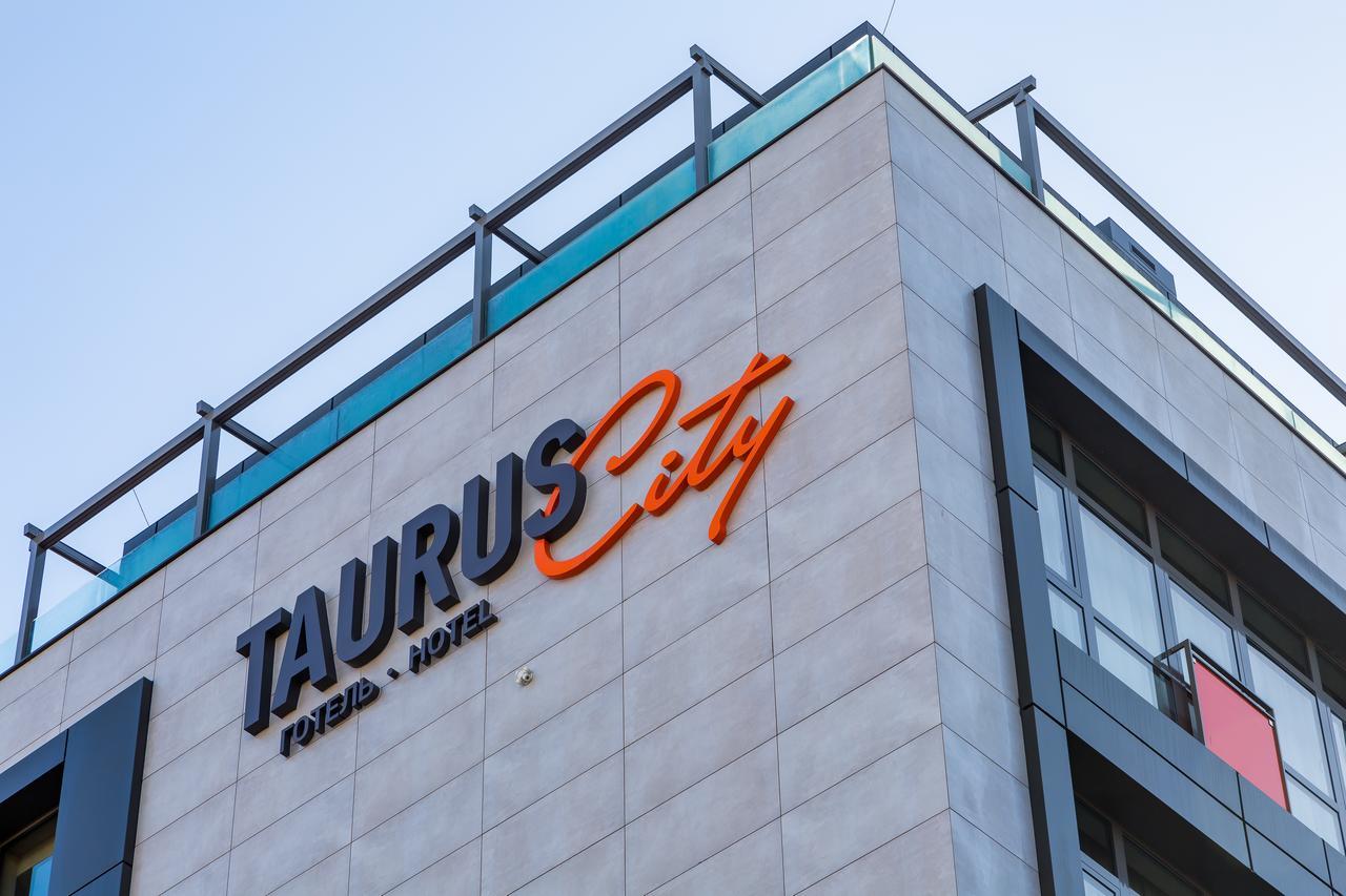 Taurus City Hotel Lviv Kültér fotó